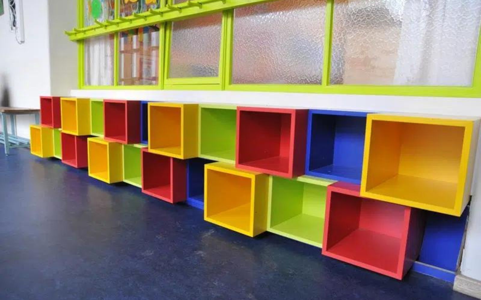Mobilier sur mesure d'une école maternelle - Menuiserie intérieure
