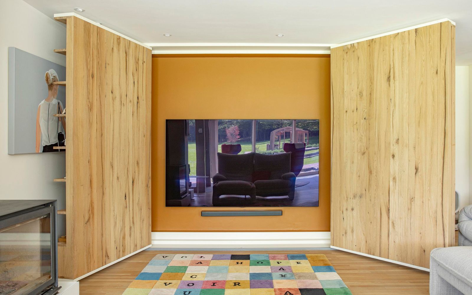 Bibliothèque sur mesure avec ouverture