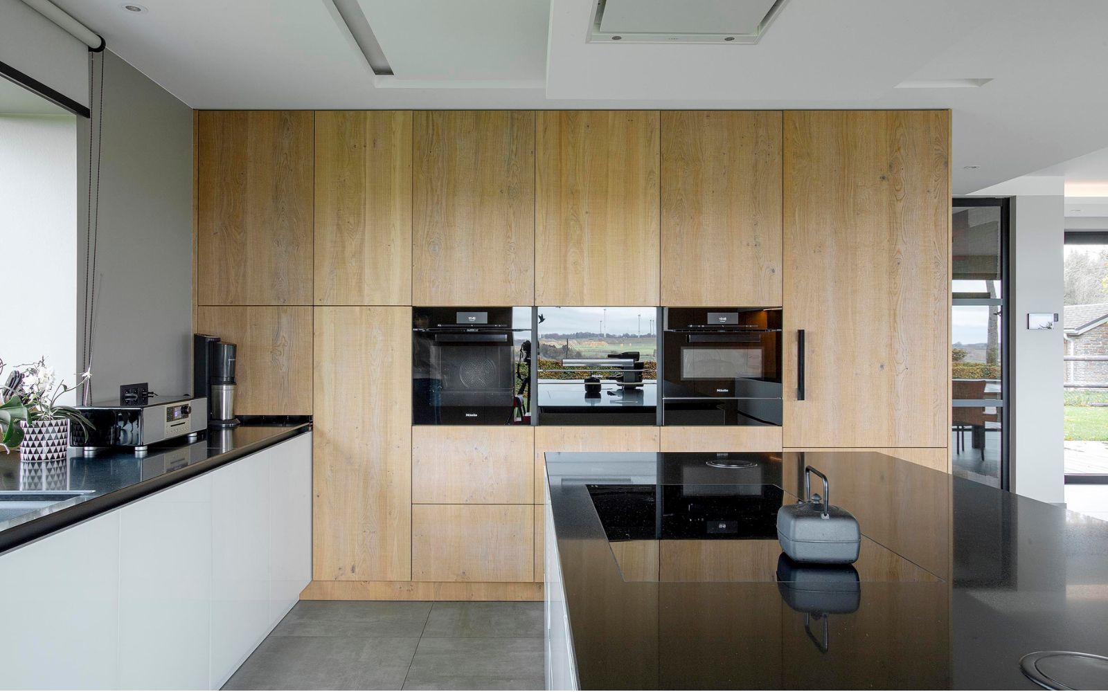 Cuisine sur mesure et meubles en bois