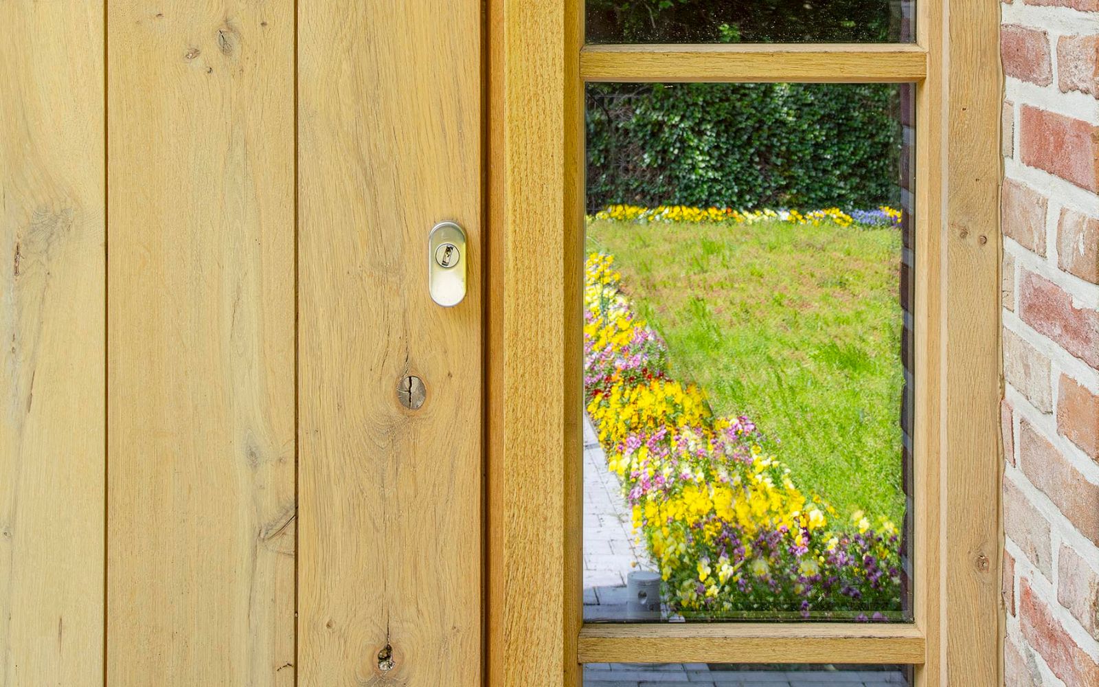 Finitions - Porte en bois